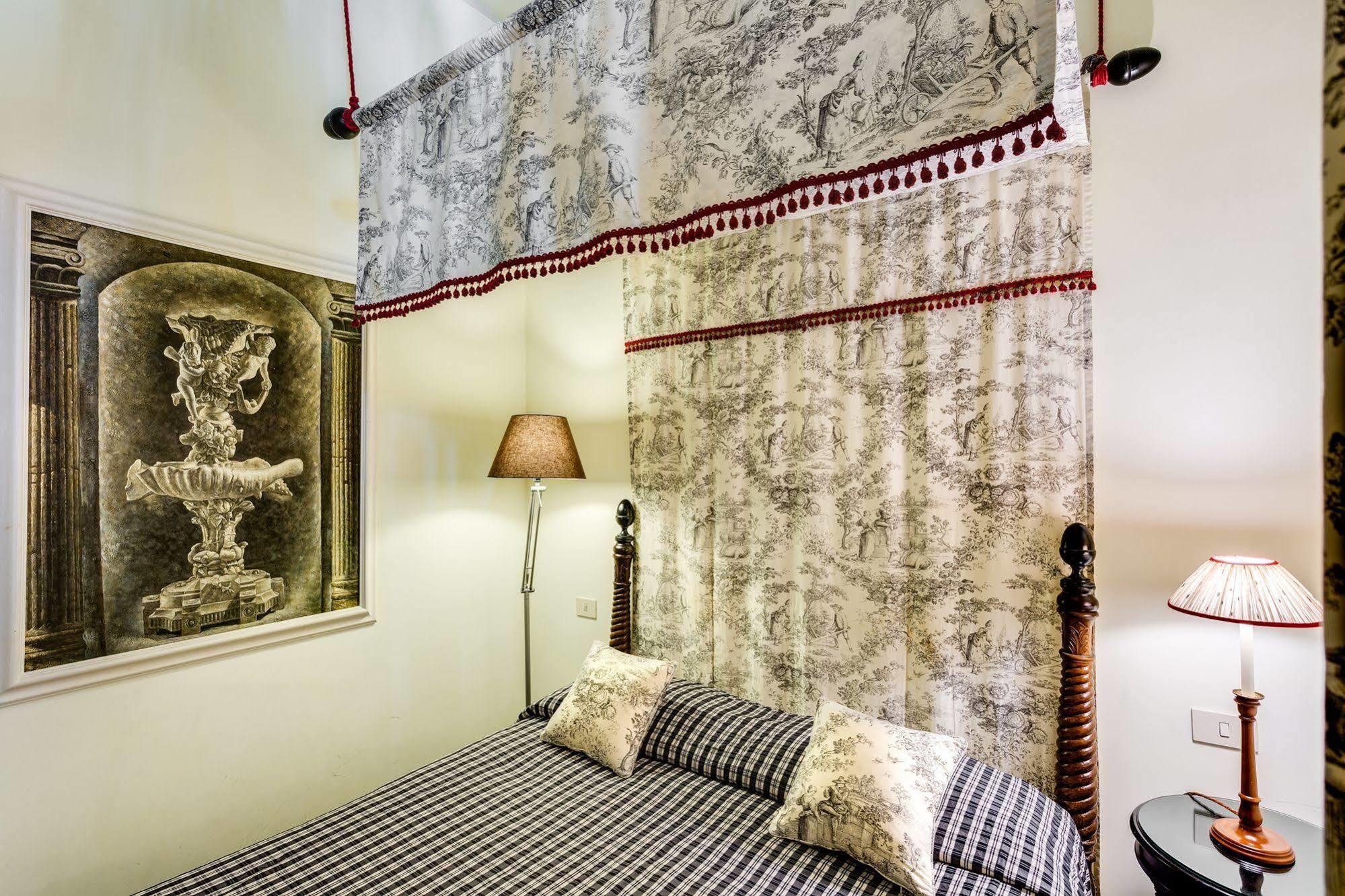 Casa Heberart Capo Le Guest house